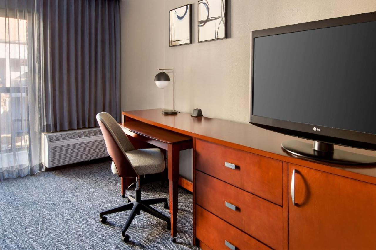 Courtyard By Marriott Tarrytown Westchester County Exterior foto